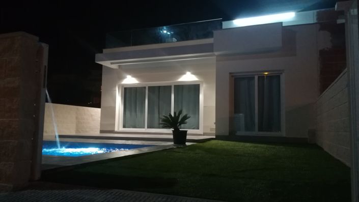 Image No.20-3 Bed Villa for sale