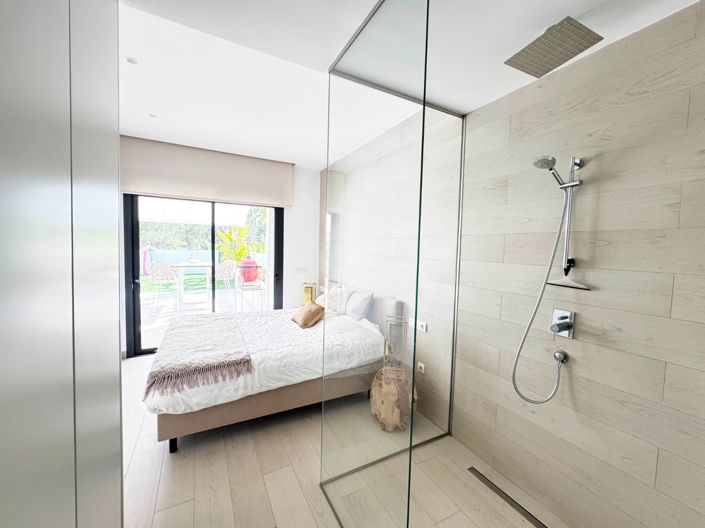 Image No.15-3 Bed Apartment for sale