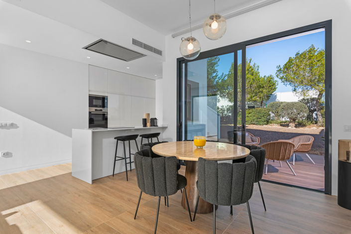 Image No.21-4 Bed Villa for sale