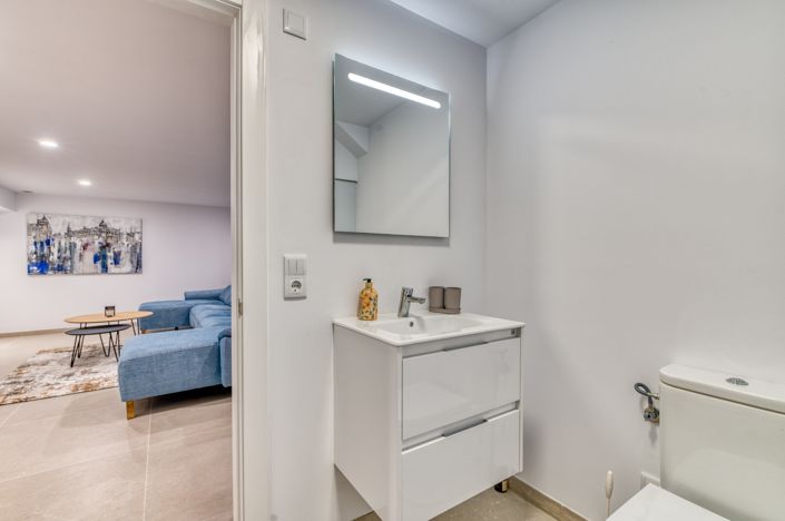 Image No.42-4 Bed Villa for sale