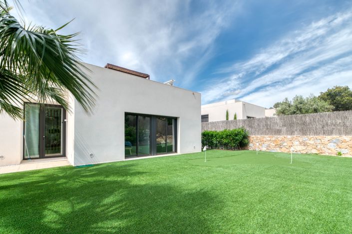 Image No.5-4 Bed Villa for sale