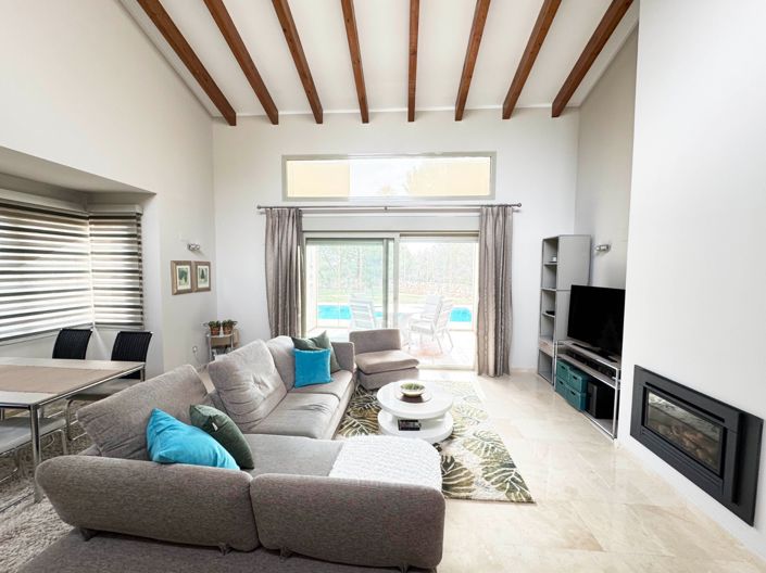 Image No.5-4 Bed Villa for sale