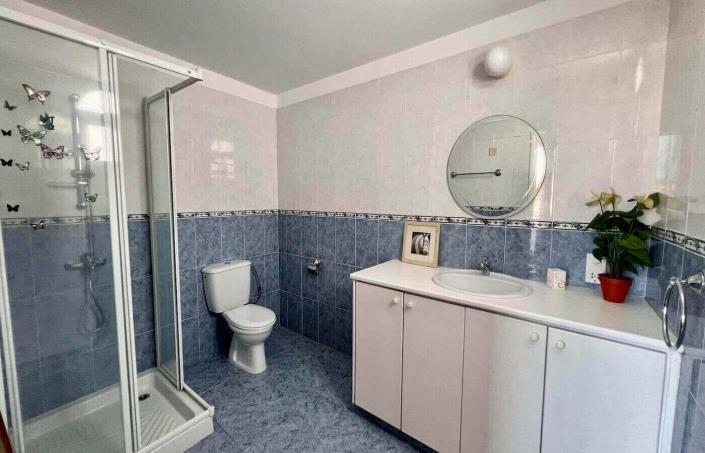 Image No.9-3 Bed Villa / Detached for sale