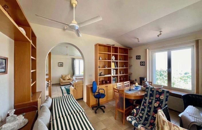 Image No.8-5 Bed Villa / Detached for sale