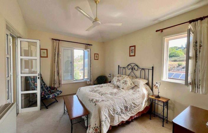 Image No.12-5 Bed Villa / Detached for sale