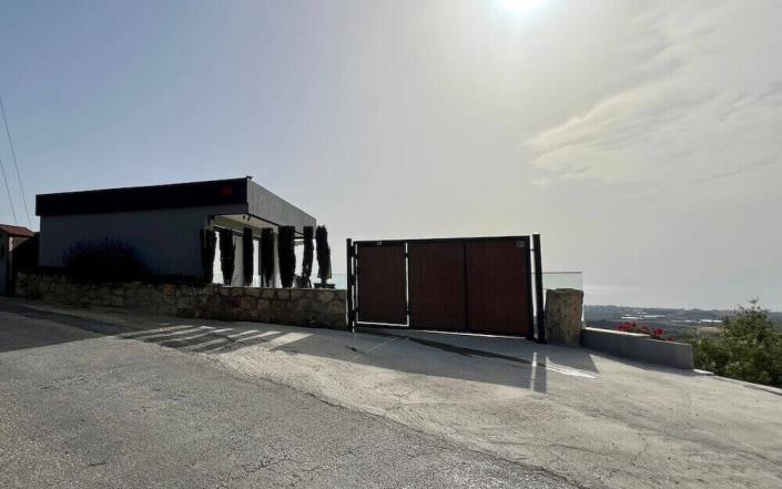 Image No.24-3 Bed Villa / Detached for sale