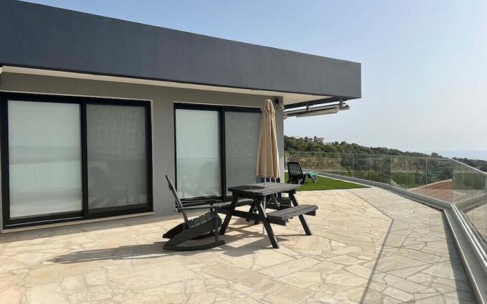 Image No.26-3 Bed Villa / Detached for sale