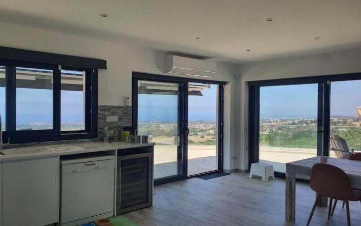 Image No.27-3 Bed Villa / Detached for sale