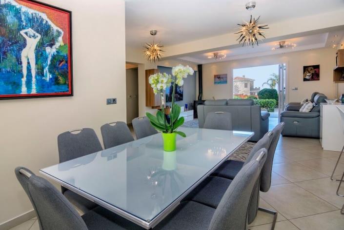 Image No.5-4 Bed Villa for sale