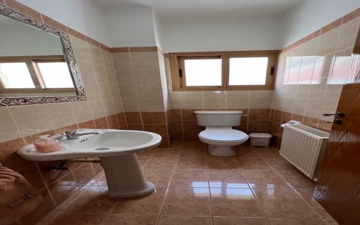 Image No.8-3 Bed Villa / Detached for sale