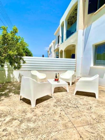 Image No.15-2 Bed Apartment for sale