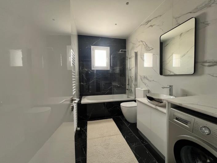 Image No.8-3 Bed Apartment for sale