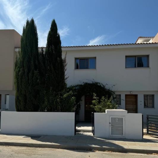 Image No.12-2 Bed Townhouse for sale