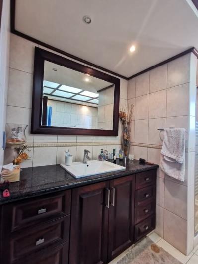 Image No.7-4 Bed Villa / Detached for sale