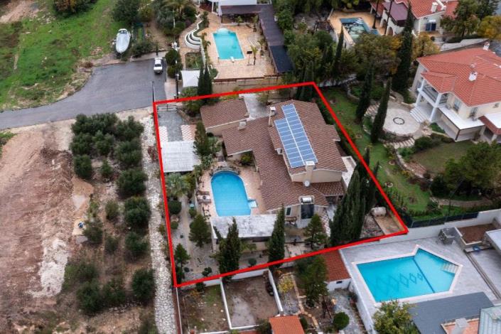 Image No.1-3 Bed House for sale