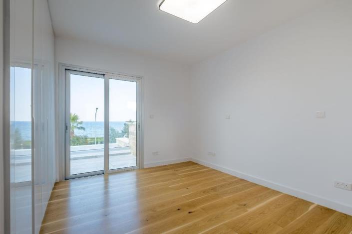 Image No.13-3 Bed Villa for sale