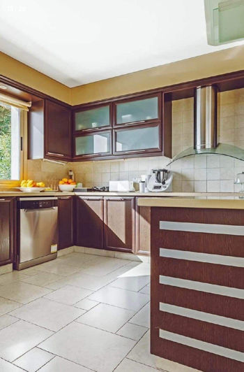 Image No.11-8 Bed Villa for sale