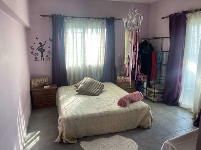 Image No.12-3 Bed Apartment for sale