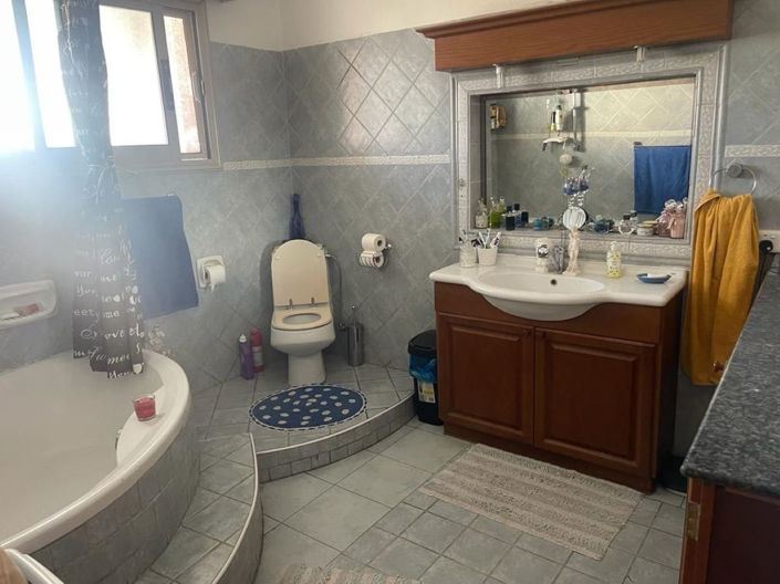 Image No.14-3 Bed Apartment for sale