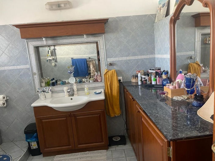 Image No.15-3 Bed Apartment for sale