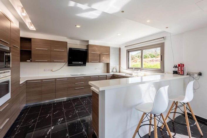 Image No.9-4 Bed Villa for sale