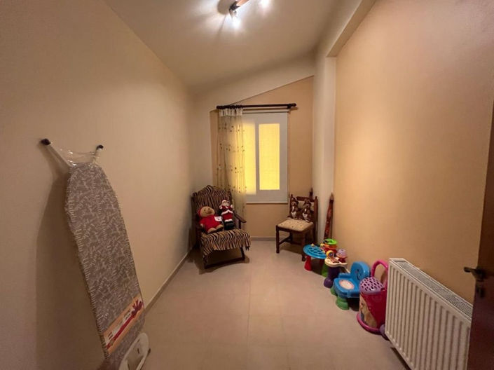 Image No.12-5 Bed House for sale