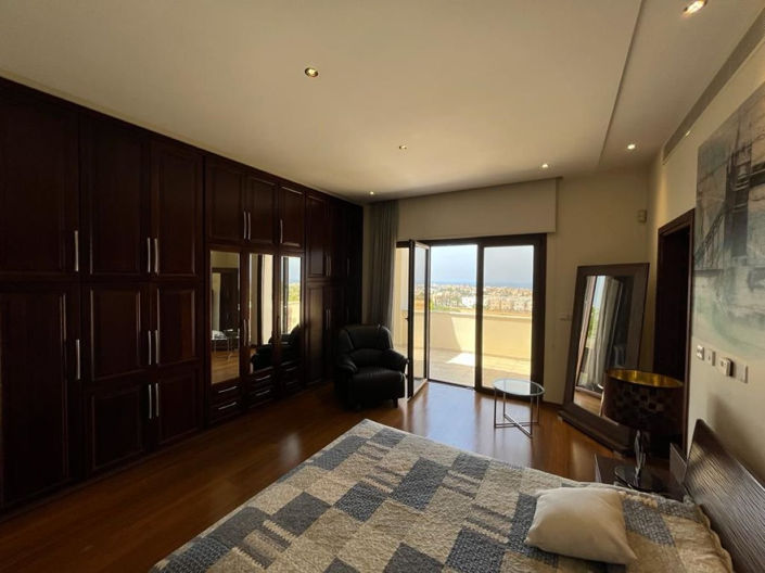 Image No.16-7 Bed Villa for sale