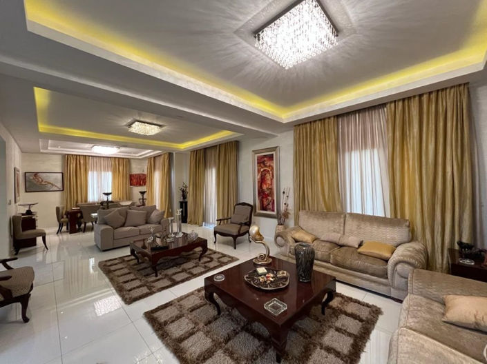 Image No.5-7 Bed Villa for sale