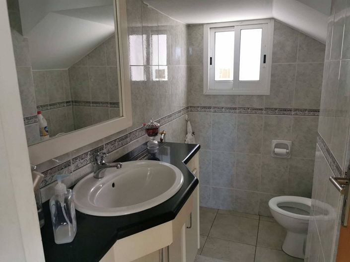 Image No.10-4 Bed House for sale