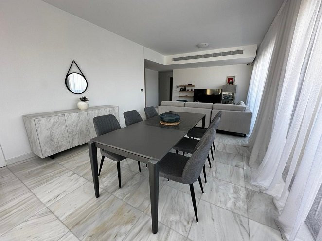 Image No.8-3 Bed Apartment for sale