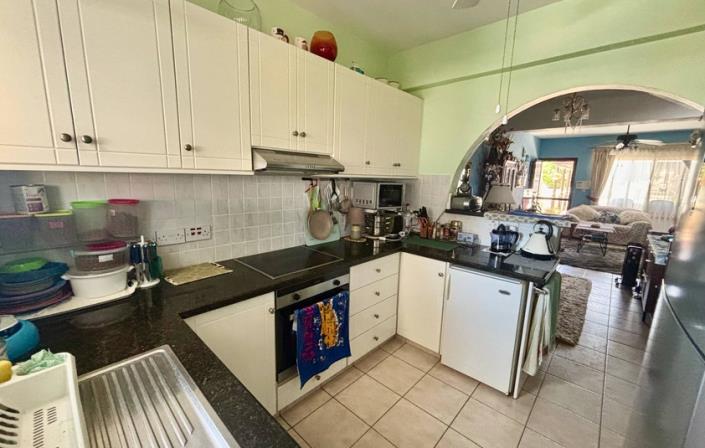 Image No.2-2 Bed Townhouse for sale