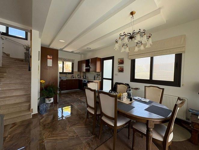 Image No.3-3 Bed Villa for sale