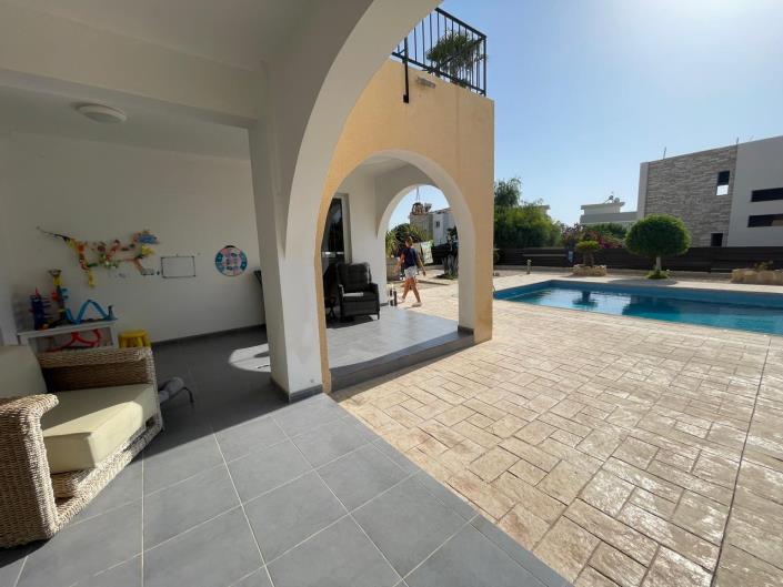 Image No.2-3 Bed Villa for sale