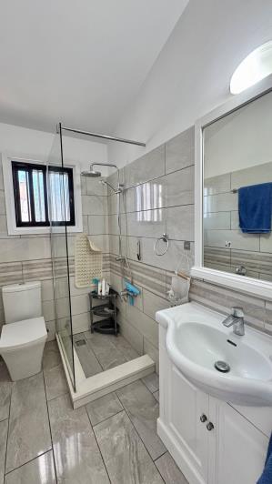 Image No.12-2 Bed Bungalow for sale