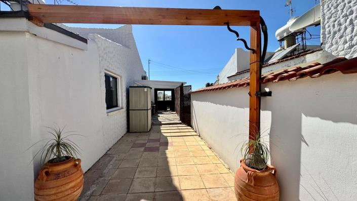 Image No.20-2 Bed Bungalow for sale