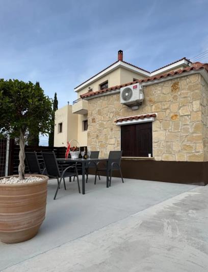 Image No.11-2 Bed House for sale