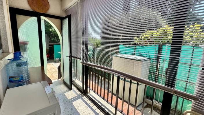 Image No.20-2 Bed Bungalow for sale