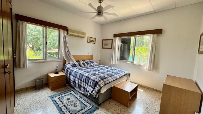 Image No.9-2 Bed Bungalow for sale