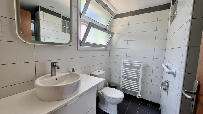 Image No.10-2 Bed Bungalow for sale