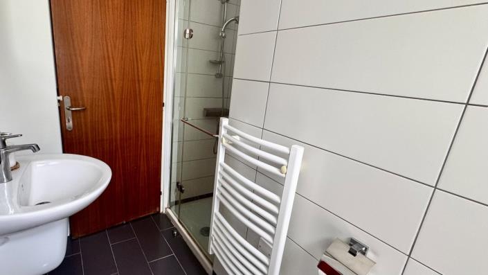 Image No.16-2 Bed Bungalow for sale