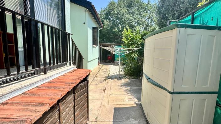 Image No.25-2 Bed Bungalow for sale