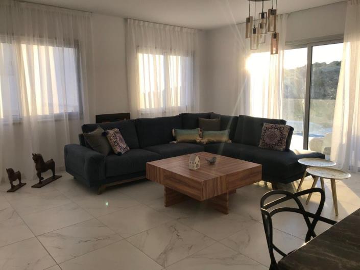 Image No.4-4 Bed Villa for sale