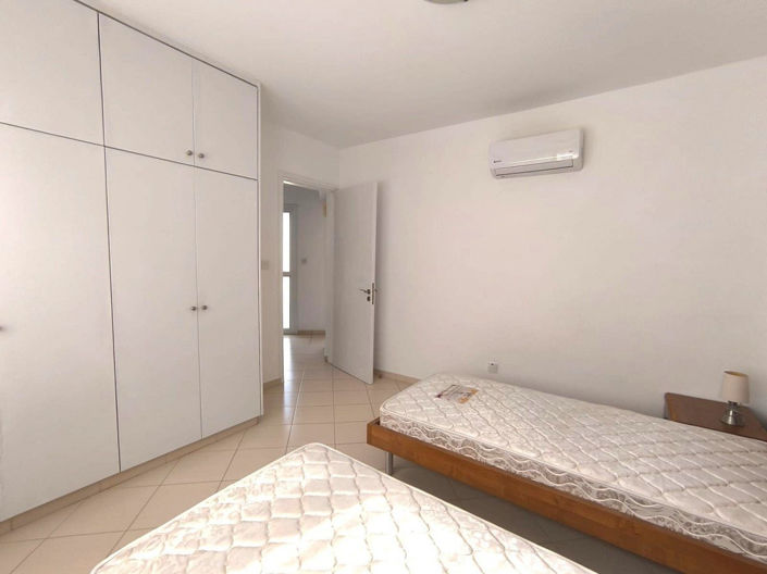 Image No.18-2 Bed Townhouse for sale