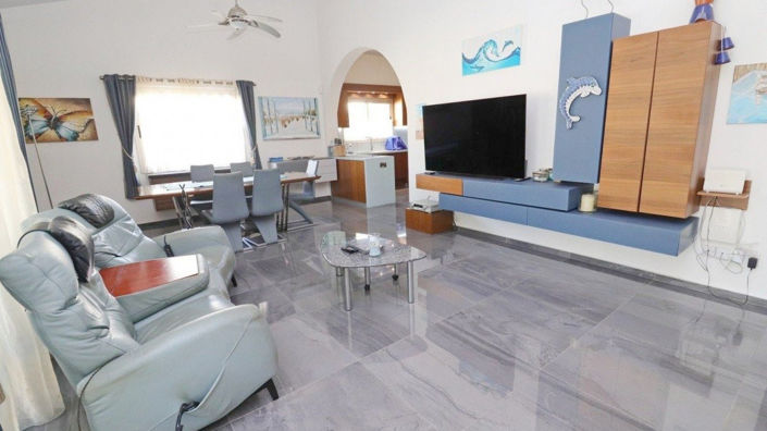 Image No.10-3 Bed Bungalow for sale