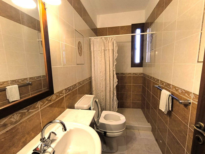 Image No.12-4 Bed Villa for sale