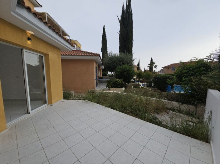 Image No.18-2 Bed Property for sale