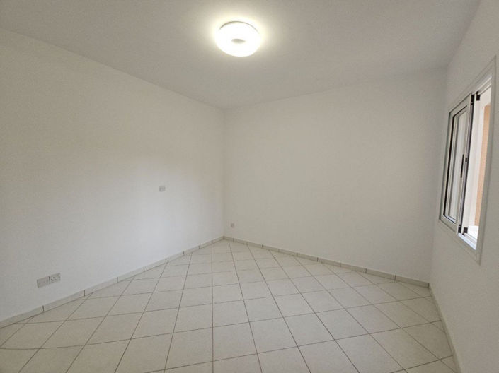 Image No.7-2 Bed Property for sale