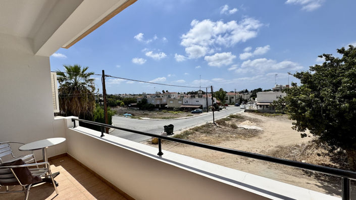 Image No.25-2 Bed Apartment for sale