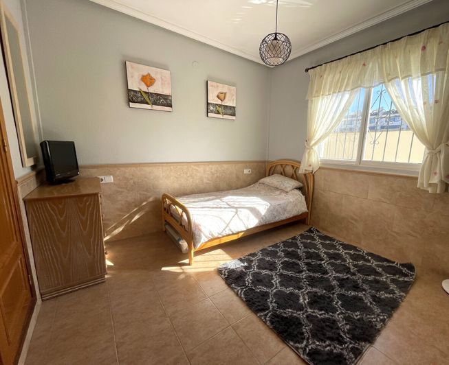 Image No.17-4 Bed Villa for sale