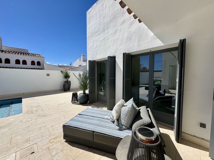 Image No.29-3 Bed Villa for sale